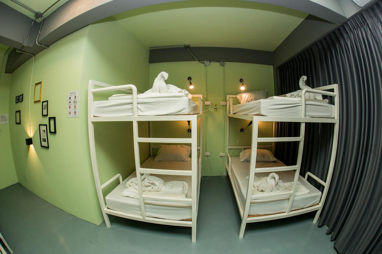 Samsen 8 Hostel Бангкок Экстерьер фото