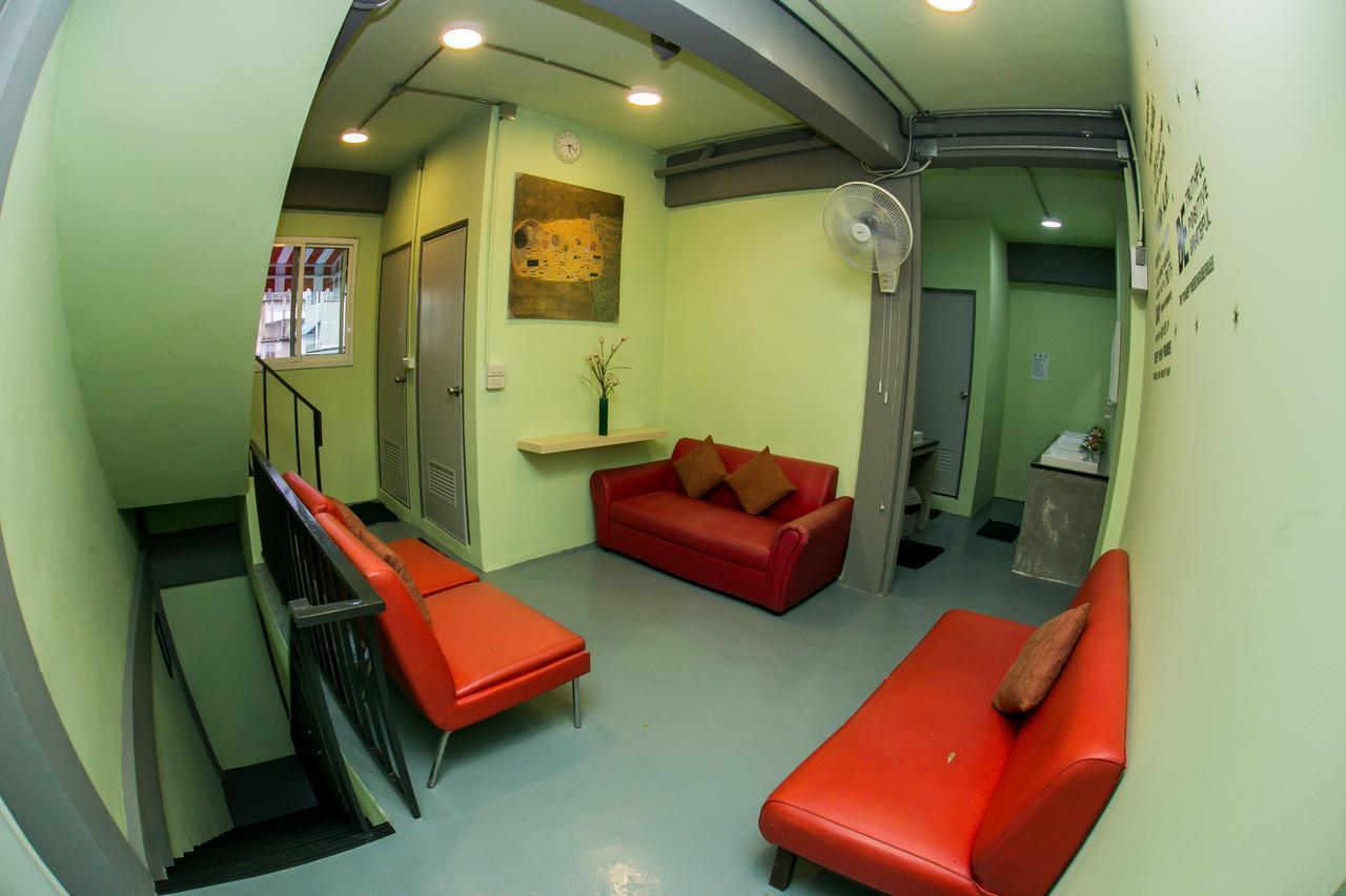 Samsen 8 Hostel Бангкок Экстерьер фото
