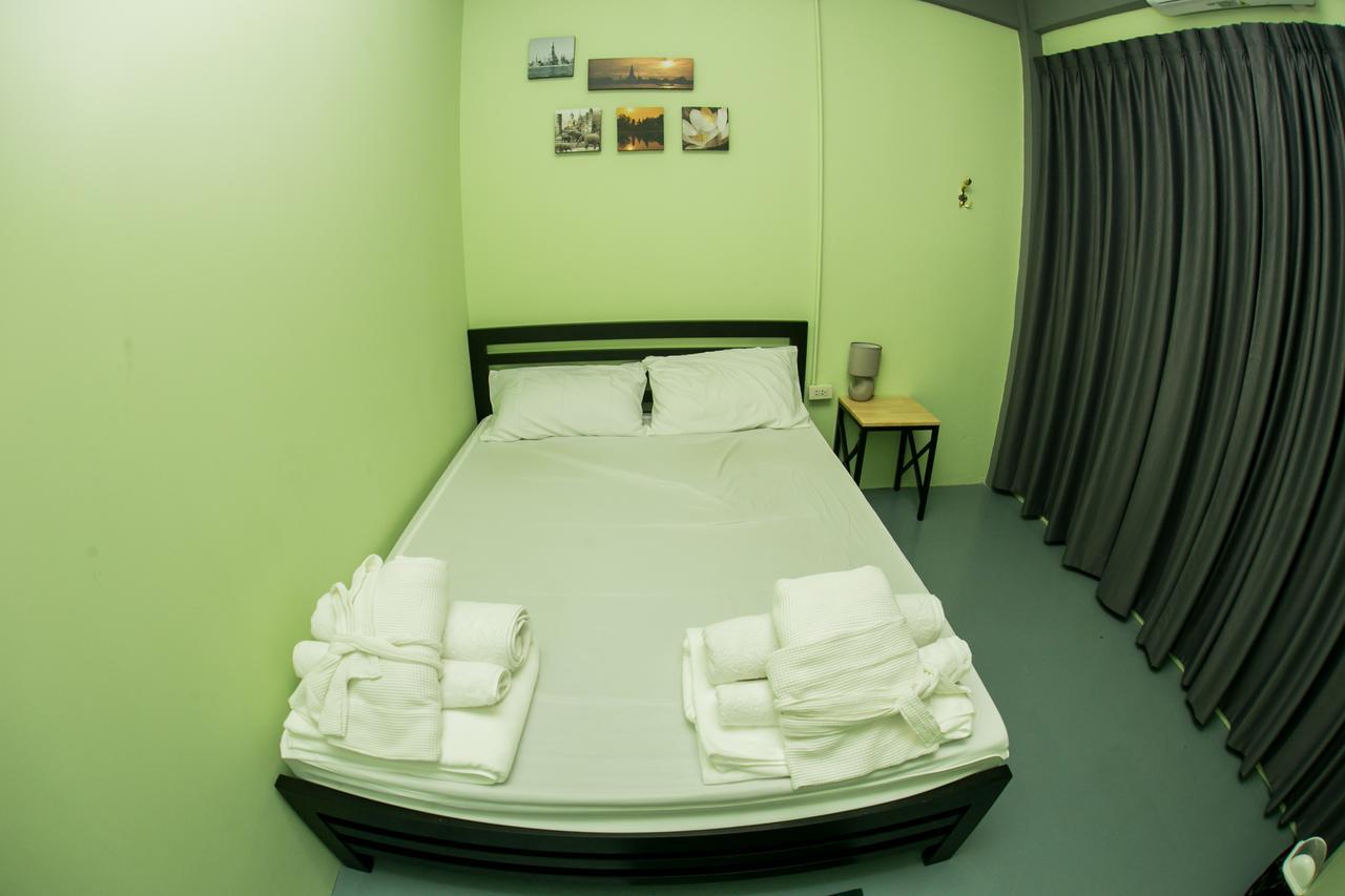 Samsen 8 Hostel Бангкок Экстерьер фото